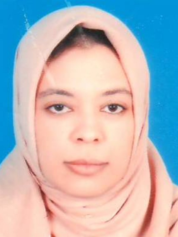 رانيا حسني محمد القدافي