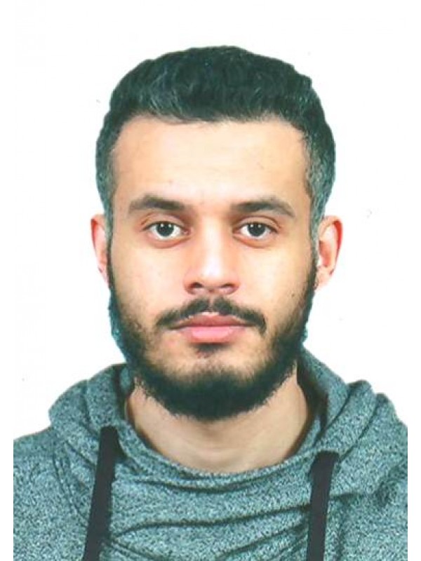 الطاهر نواف عمر الحمداني 