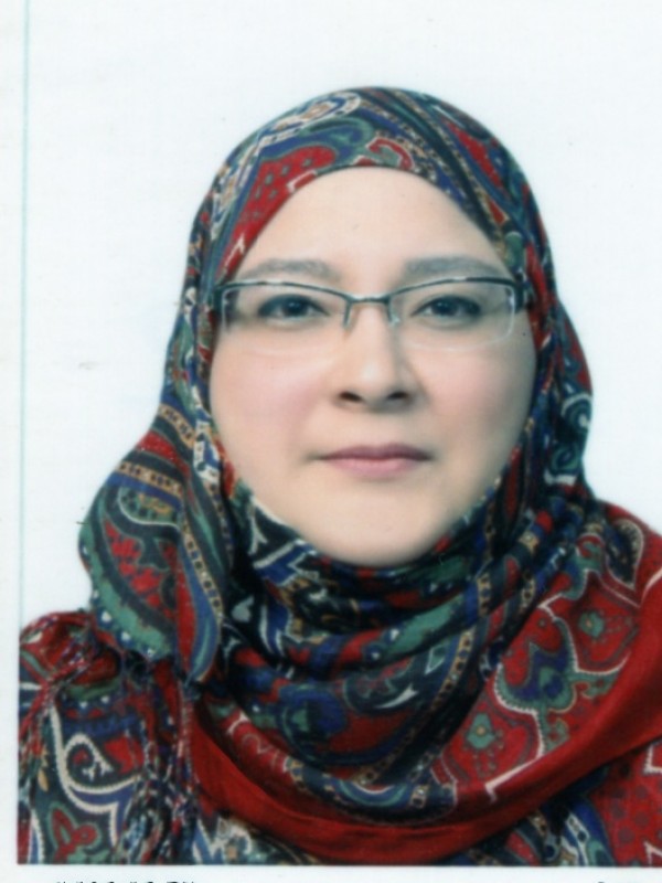 ياسمين يوسف ظريف جرافة